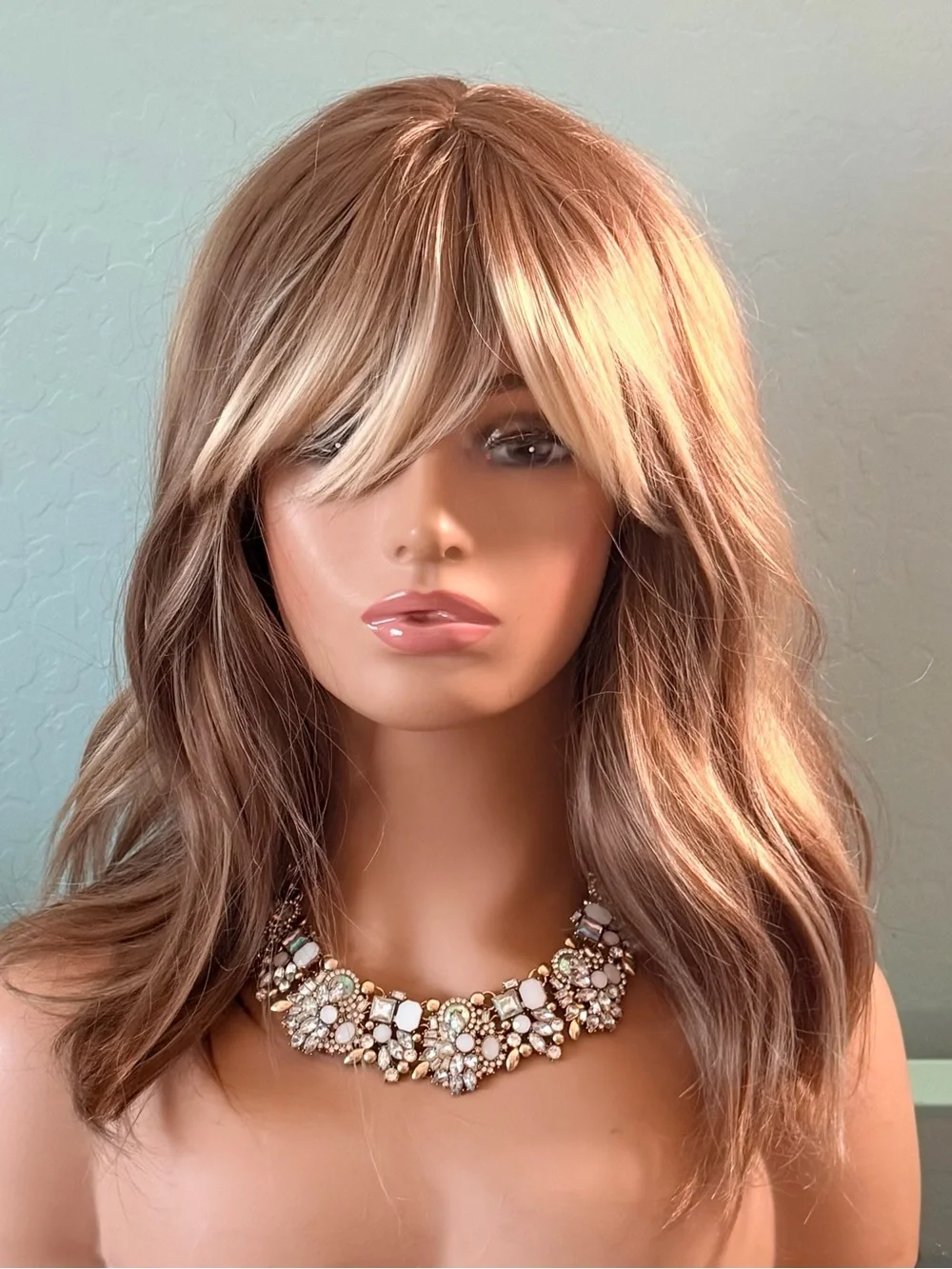 Chelsey Smith Crowns Natural Brown Blonde Layered synthetic Wig with Bangs